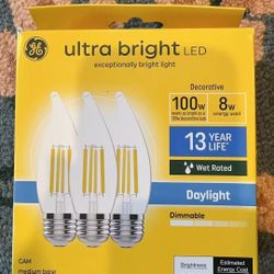 GE E26 LED Bulb Dimmable Chandelier Light Bulbs Candelabra Light Bulbs 100W Equivalent To 8W