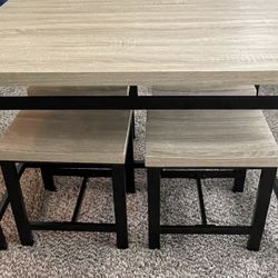 5 Piece Dining Room Table Set