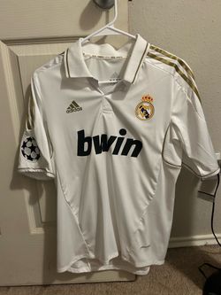 Cristiano Ronaldo Madrid jersey