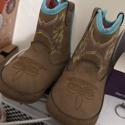 cowboy boots for a girl or boy I wanna say size one
