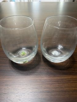 Two glass stemless wine glasses