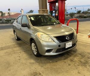 Nissan Versa Sedan