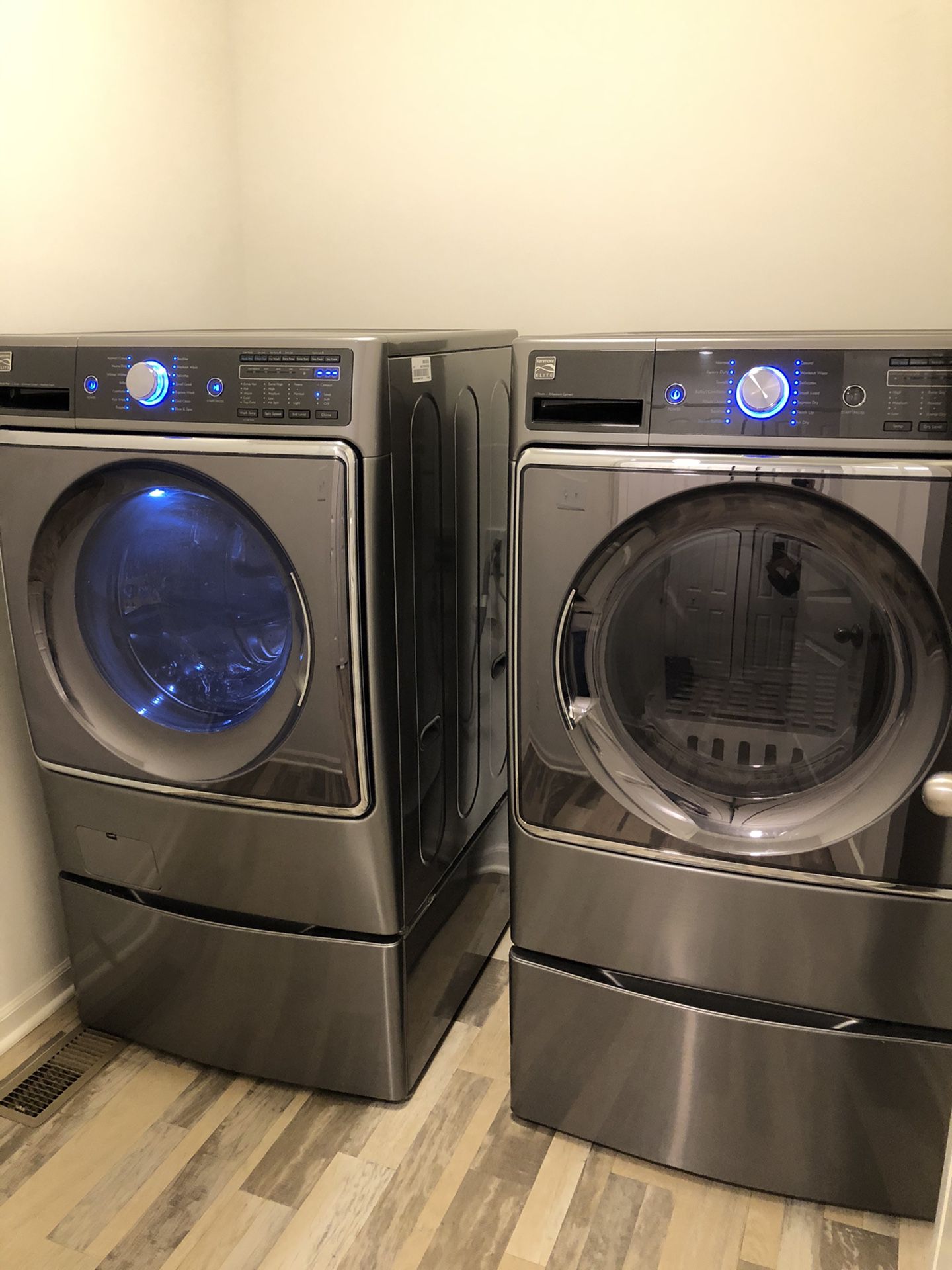 Kenmore Elite matching washer and dryer Metallic Silver