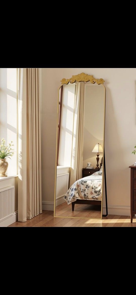 MIRROR NEW IN BOX $60.00