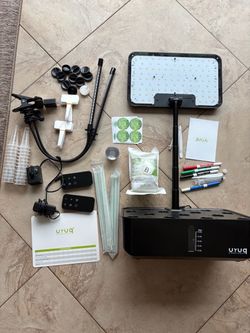 UYUQ 6.5 L Hydroponic Garden With Remote AND light