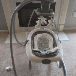 Graco Swinging Chair 