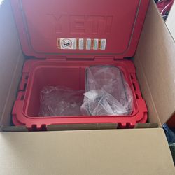 Yeti 60 Roadie on wheels