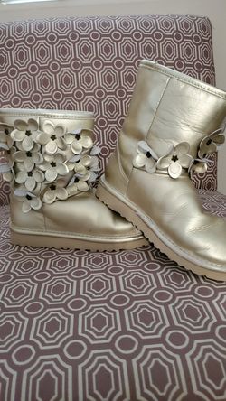 UGG Gold size 4 youth
