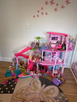 Barbie dream house (all Barbie’s included)