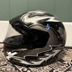  Zeus Snowmobile DOT Helmet Size Medium W/ Carrying Bag