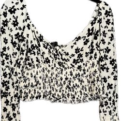 Barely Used - Women’s / Teens Clothing