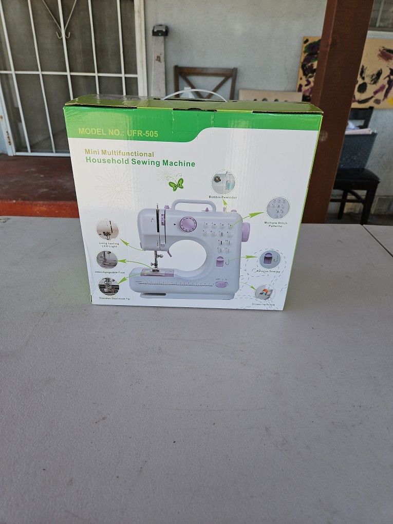 Mini Sewing Machine