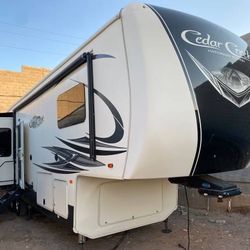 2019 Cedar Creek 4 Slides 