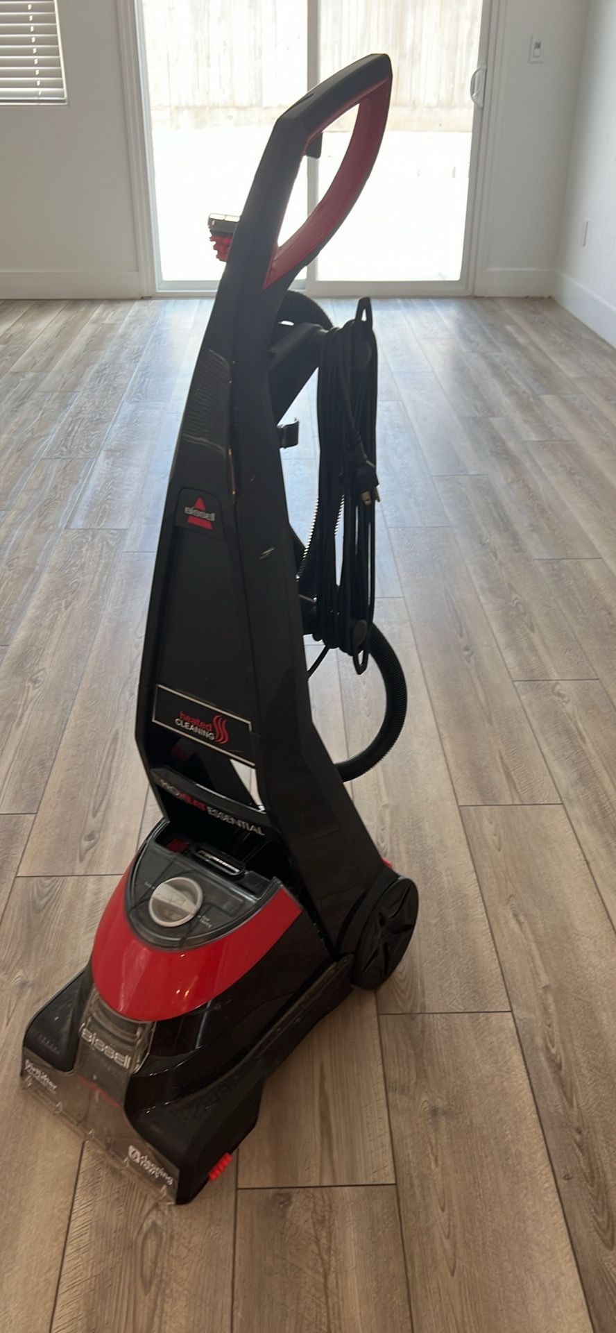 Bissell Carpet Shampooer