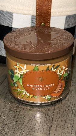 Bath & Body Works 3 Wick Candle NEW