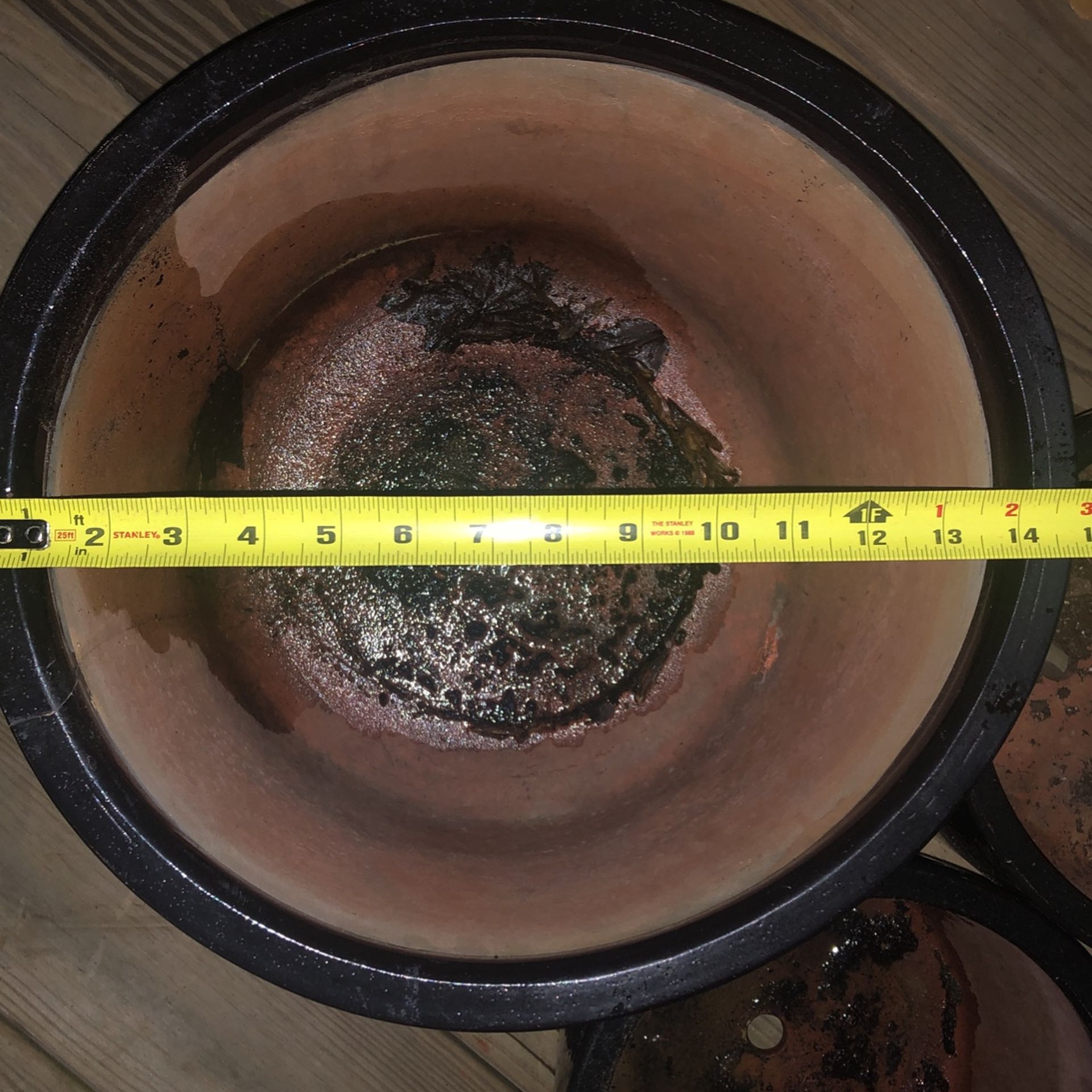 Planters/flower Pots Black (glossy)  (1) Xtra Large (2) Medium  (2) Small Pots 
