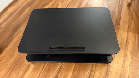 Standing desk converter