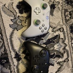 Xbox One Wireless Remotes 