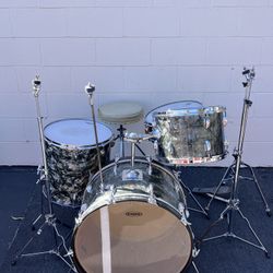 Vintage Slingerland 1960’s-70’s 4 piece drum set.  