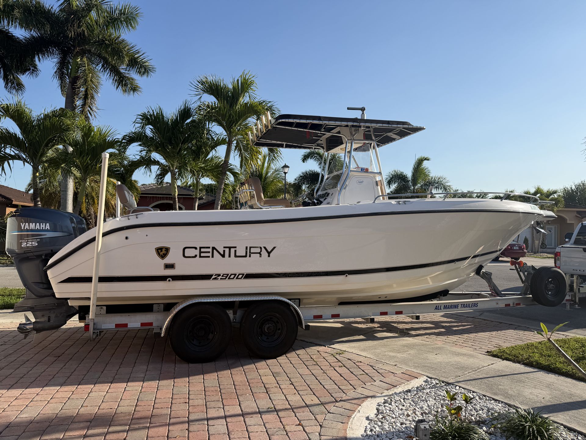 Boat Century 2900