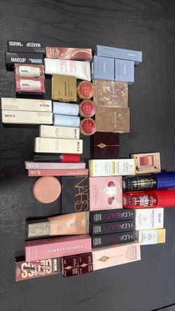 Makeup bundle