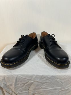 DOC MARTEN SMOOTH LEATHER OXFORD SHOES