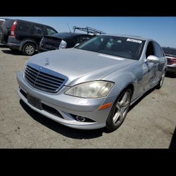 2007 Mercedes S550 Part Out