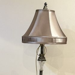  VINTAGE VICTORIAN FLOOR LAMP
