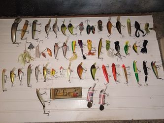 Large Lot of Vintage Fishing Lures