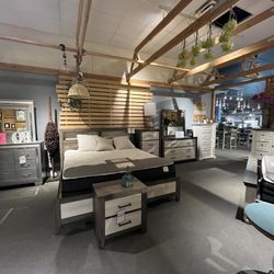 Beige/grey 4PC King Bedroom Set