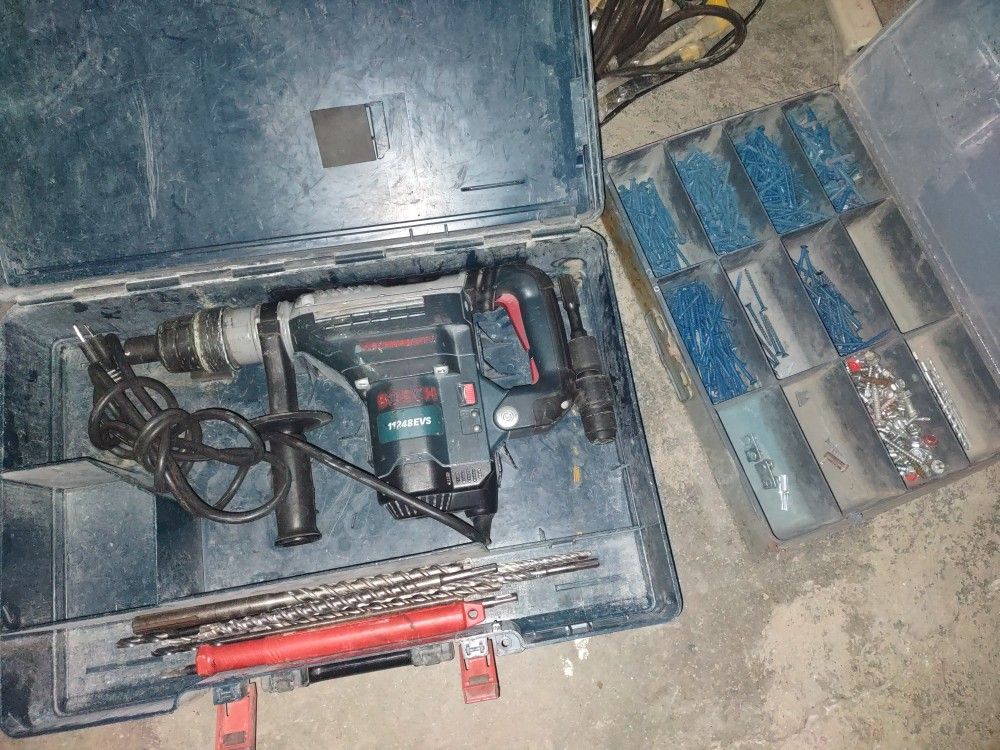 Bosch hammer 11248 Evs, 13 Bits , And A Box Of Tap Cons