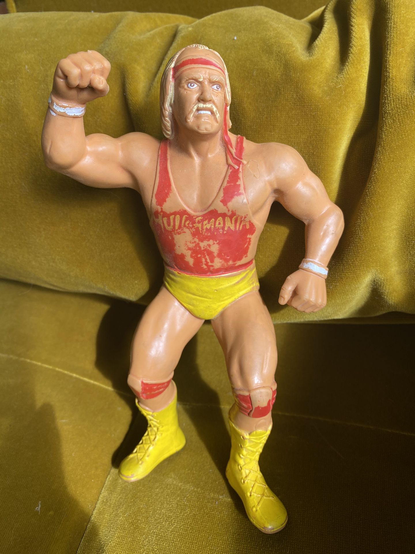 WWF Titan Sports Red Shirt Hulk Hogan In Good Shape Check Pics Rare 1988
