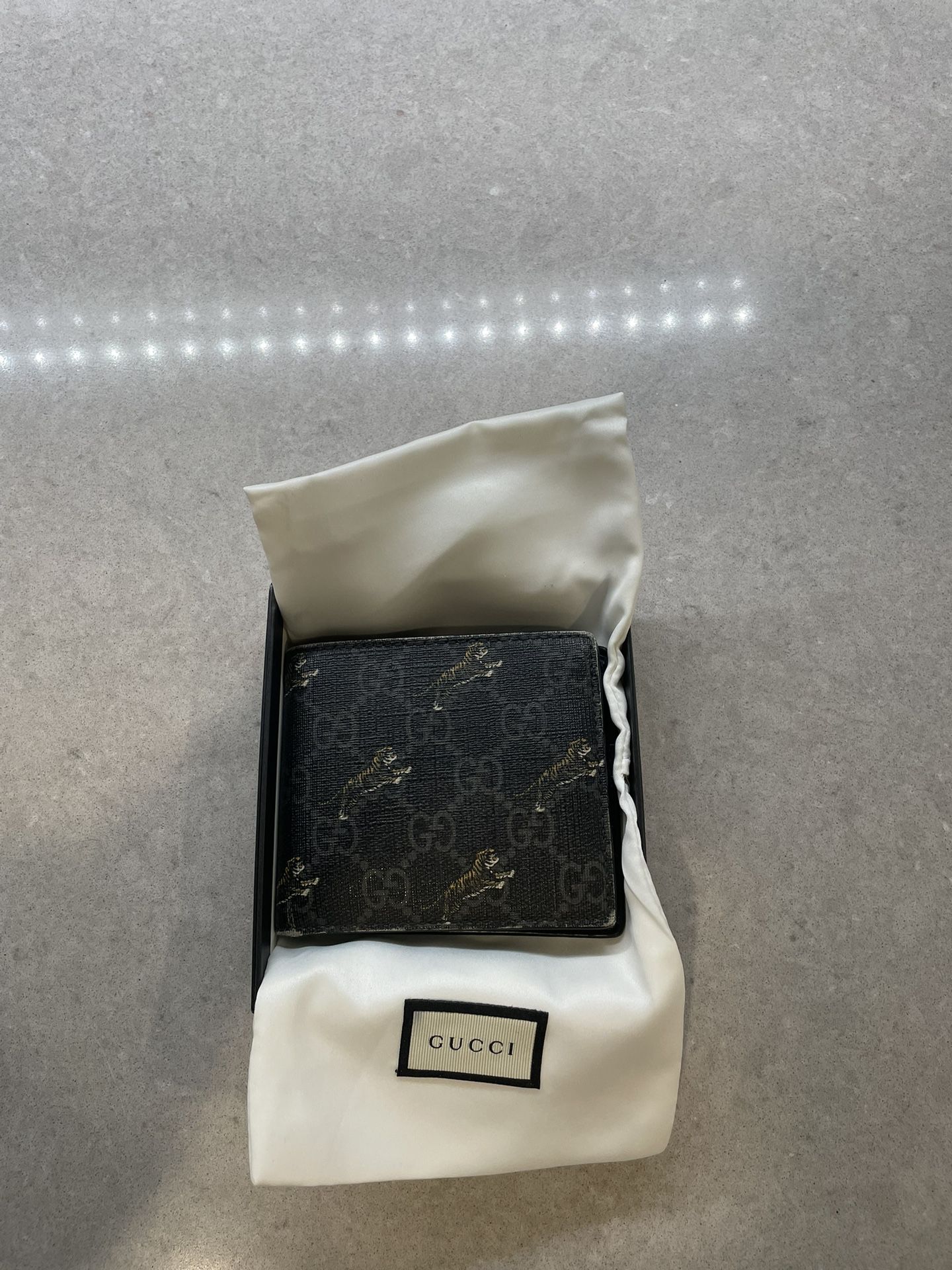 Gucci Supreme Wallet 