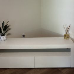 MODERN TV STAND 