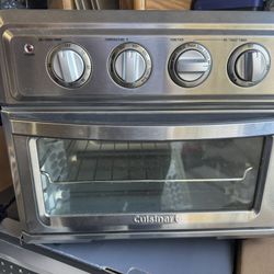 Cuisinart Convection Toaster Oven TOA-55WM wwith Air Fry, Large Capacity 17 Liters