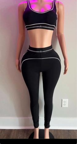 Alo set Black $120 Size S