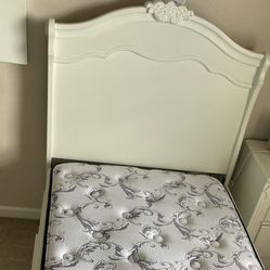 Girl's bed- Cama Para Niña 