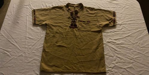 Pre-Owned Tee Mens Size Medium