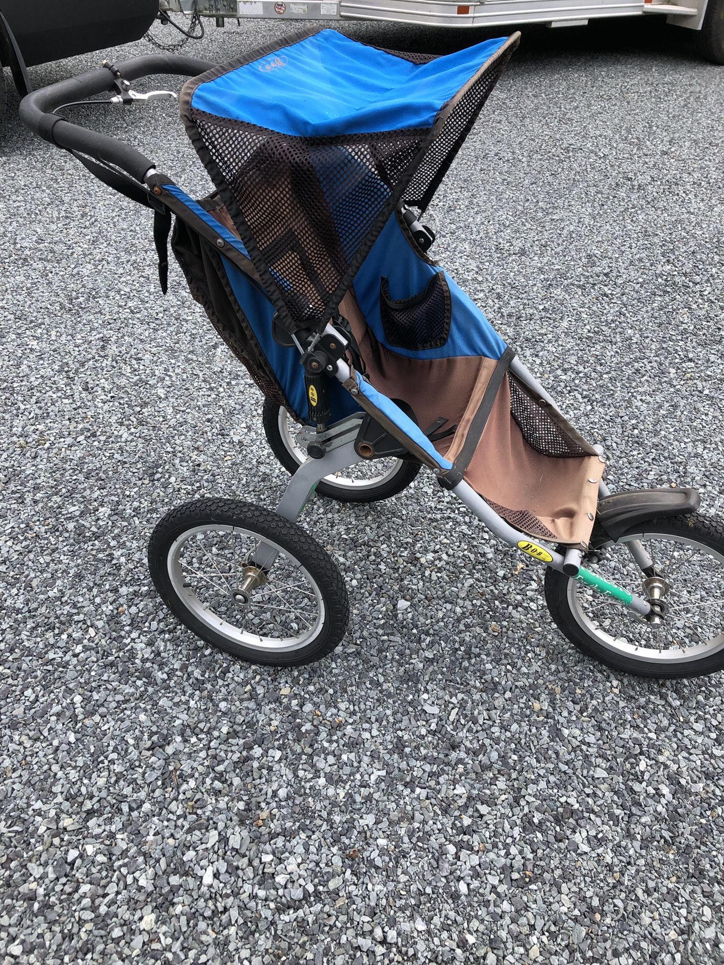 Jogging stroller