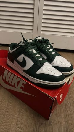 Nike Michigan Green Dunks Size 9.5
