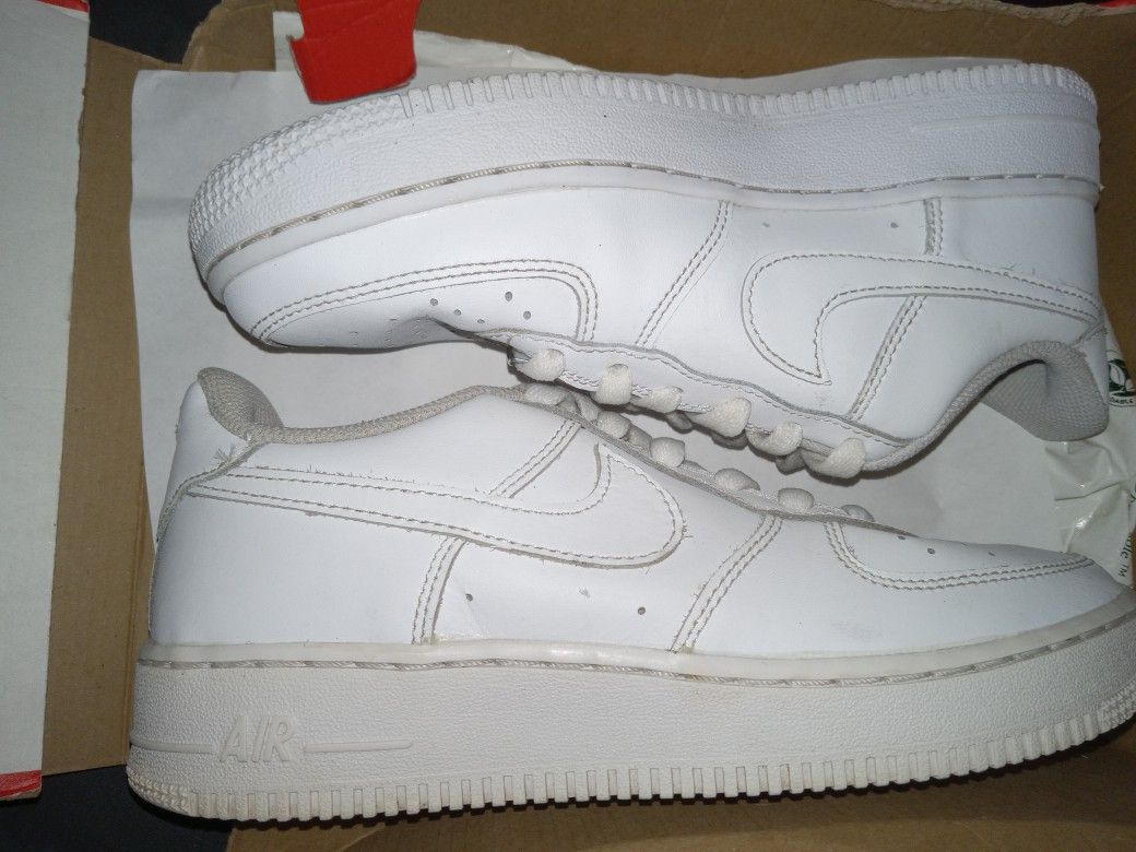 Air Force One's White Size 4.5