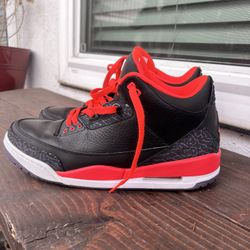 Air Jordan Retro 3's Crimson Reds