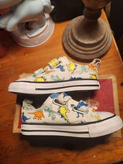 Converse dinasor toddler shoes