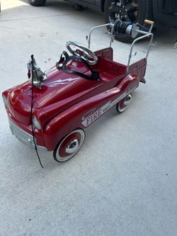 Pedal car