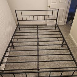 Queen Size Metal Bed Frame with Headboard and Footboard Platform Bed Frame 13”H