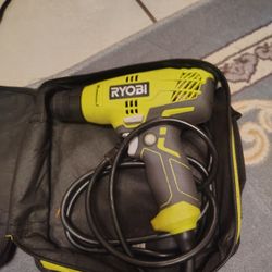 Taladro Ryobi 