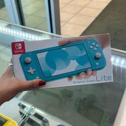 NINTENDO SWITCH LITE 