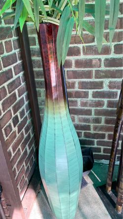 Vase 4ft pier one imports