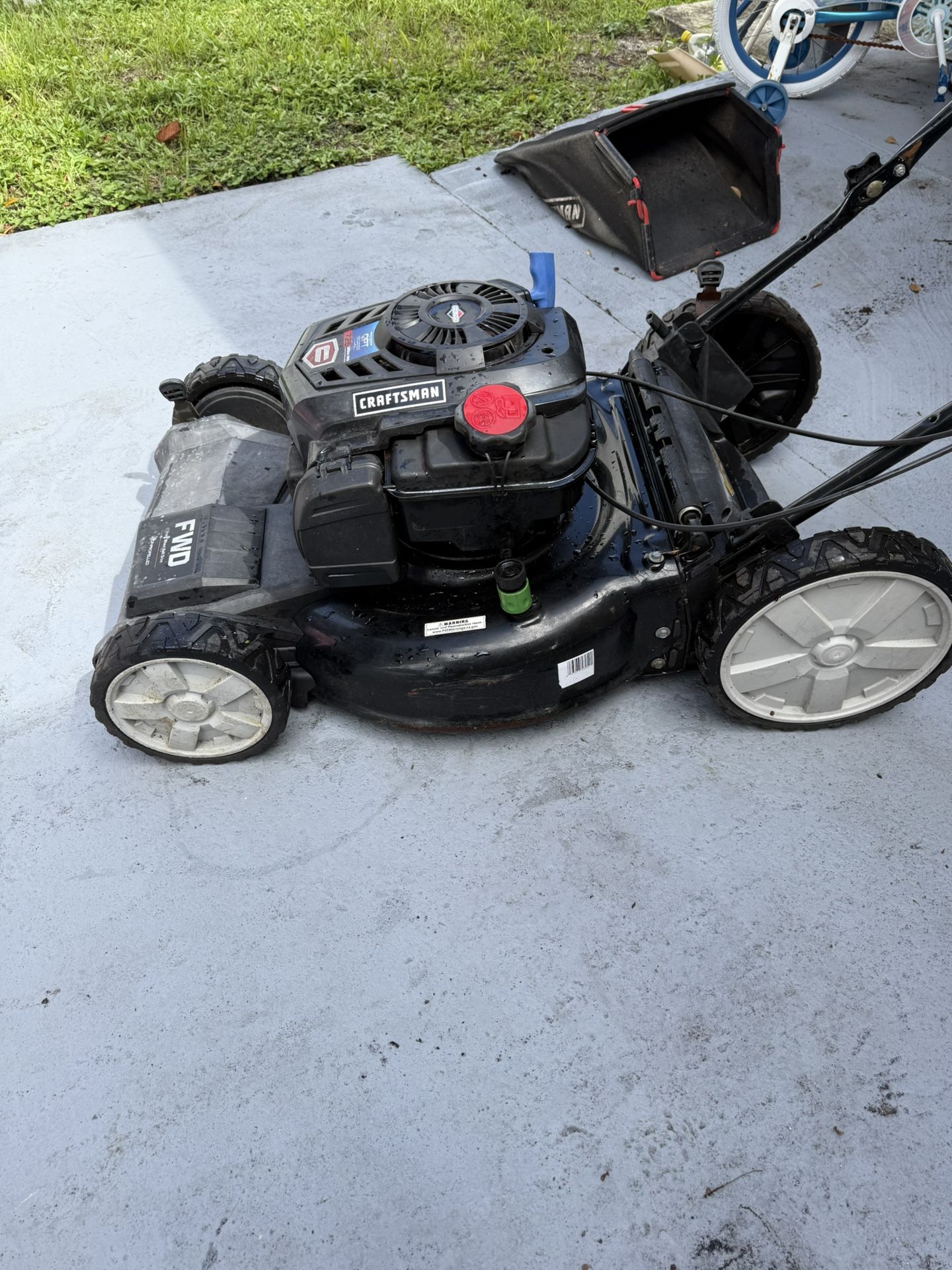Craftsman 163cc Self-Propelled Front Wheel Drive Lawn Mower - Great Condition!