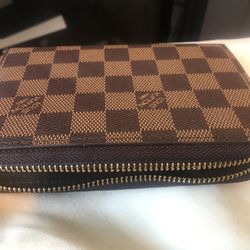 Zip Around Petite Wallet. Brand New And Super Stylish